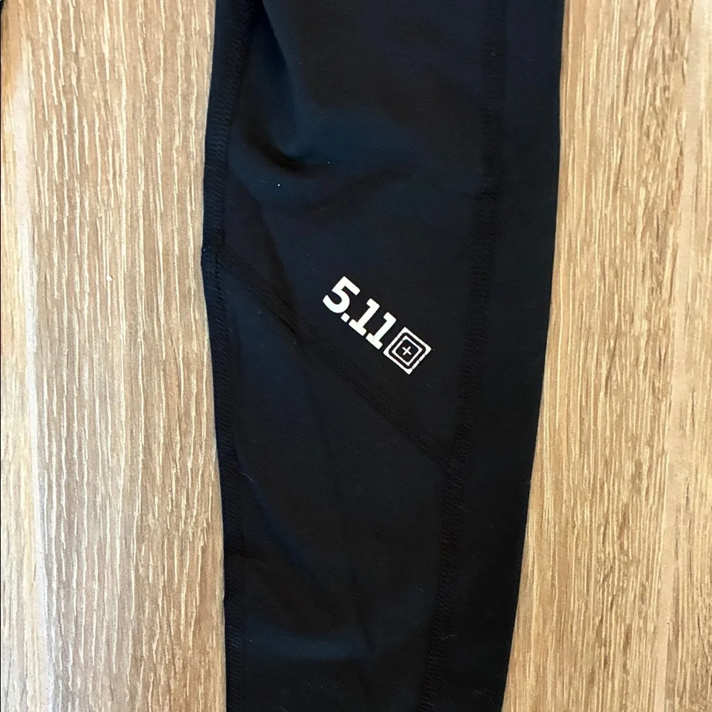 Women’s 5.11 Tactical Black Leggings Size 0 - Picture 4 of 4
